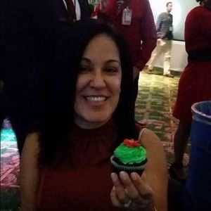 Meet your Posher, Edna